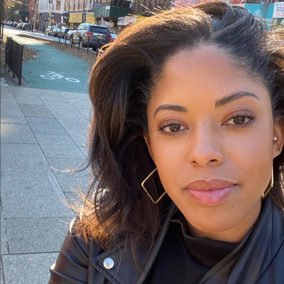 Meet your Posher, Kristin - Picture 1 of 1